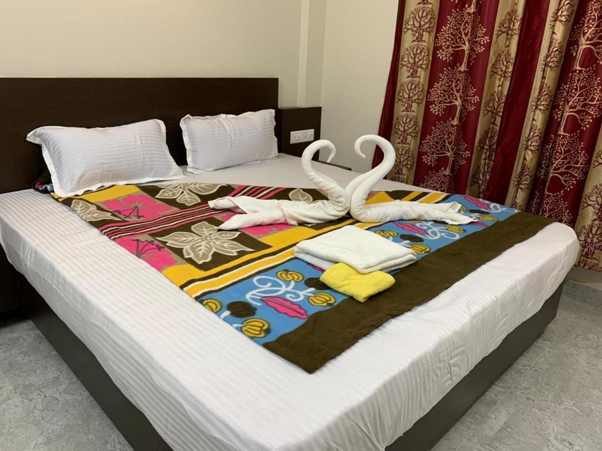 Strategic Inn Puri Luaran gambar